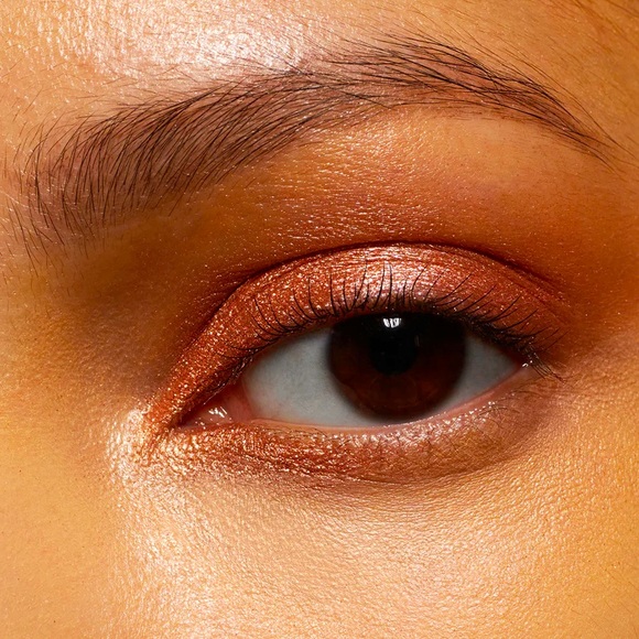 Single refillable compact eyeshadow in shade “Fade”. NIB/NWT - Picture 2 of 3